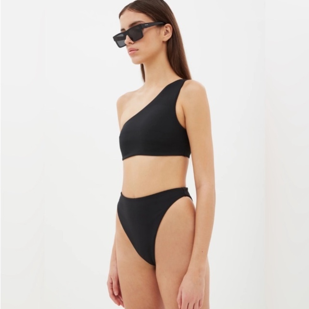 Aexae Swim NWT 2-Piece One Shoulder Bikini Swimsuit Black M Bottom L Top Classic - Picture 15 of 15